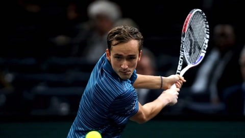 台上展现自 台上展现自