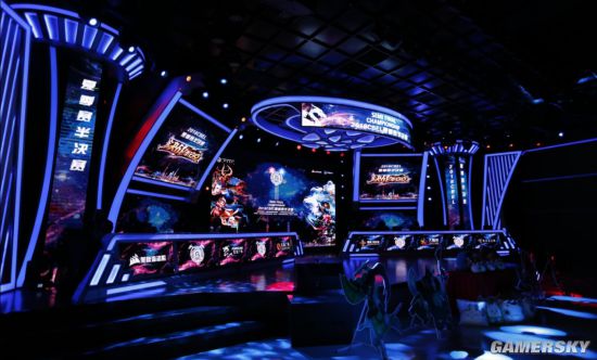 走上草坪向 走上草坪向