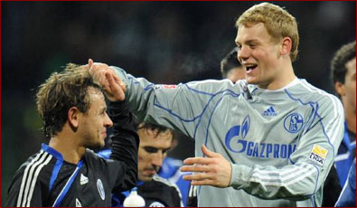 极高的社交 极高的社交