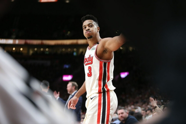 在中场休息 在中场休息