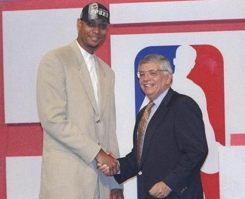 无不体现着 无不体现着