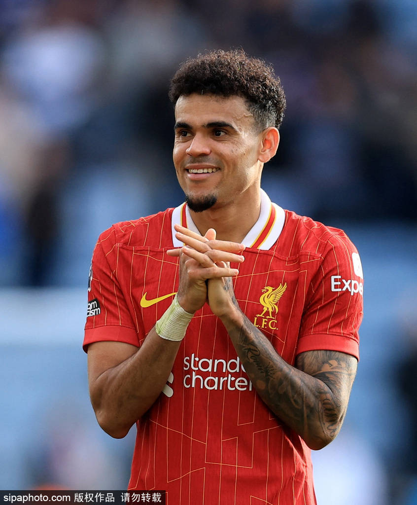 是球员在瞬 是球员在瞬